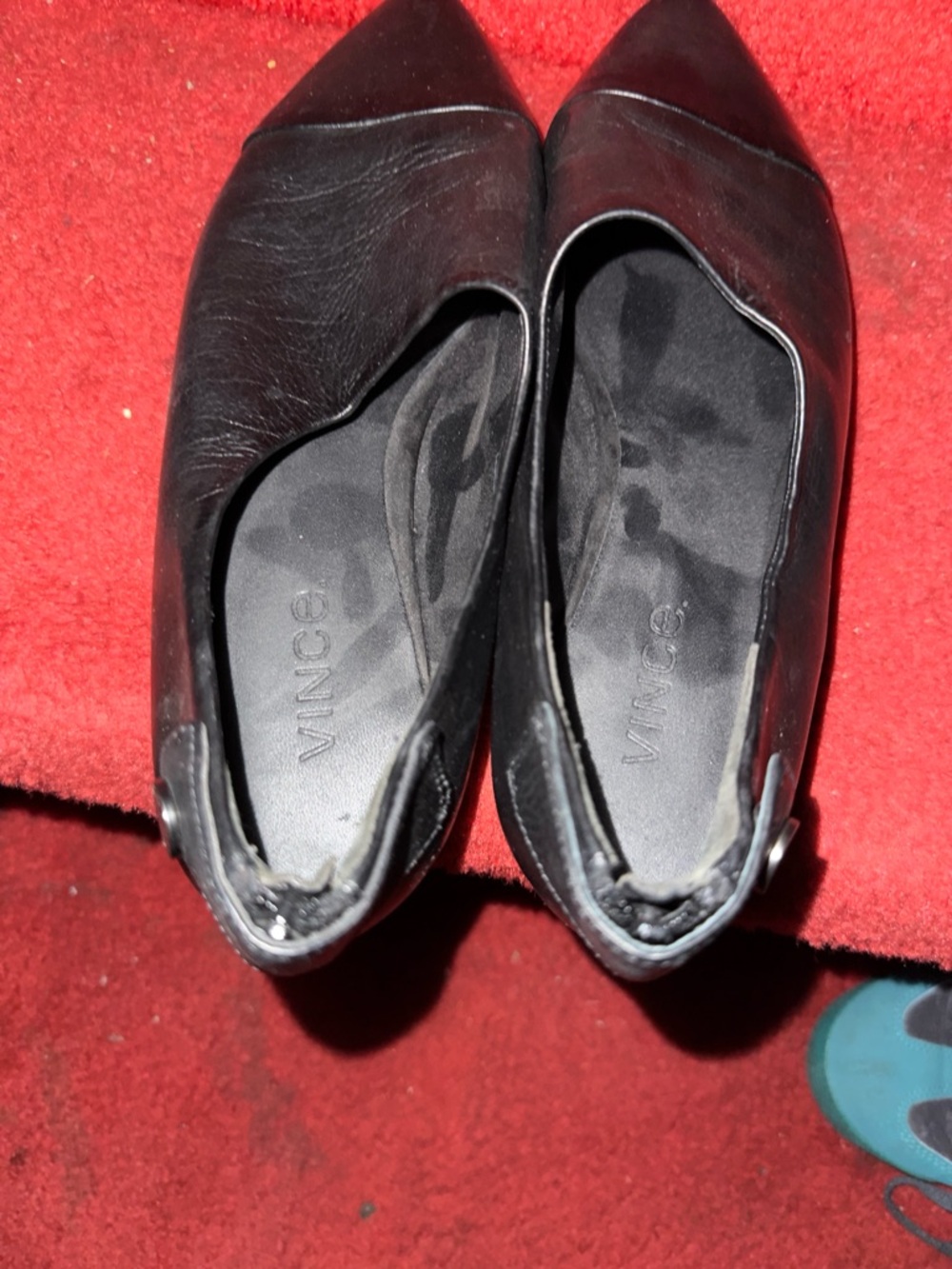 Black Pointed Leather Slip-On Shoes - Picture 5 of 5